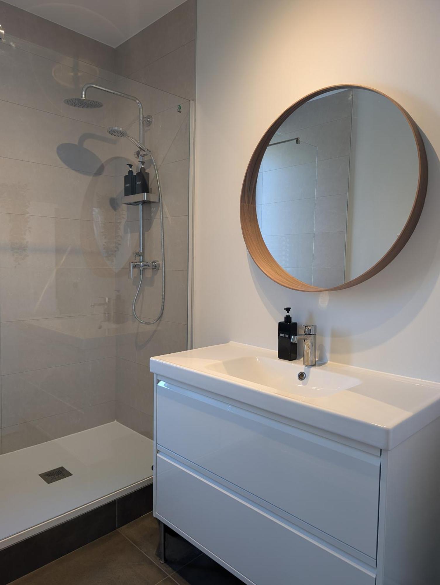 Appart 65M2 Avec 2 Chambres Dans Ferme Renovee - Parking Gratuit - Grande Vue Montagnes Montbonnot-Saint-Martin Exteriör bild