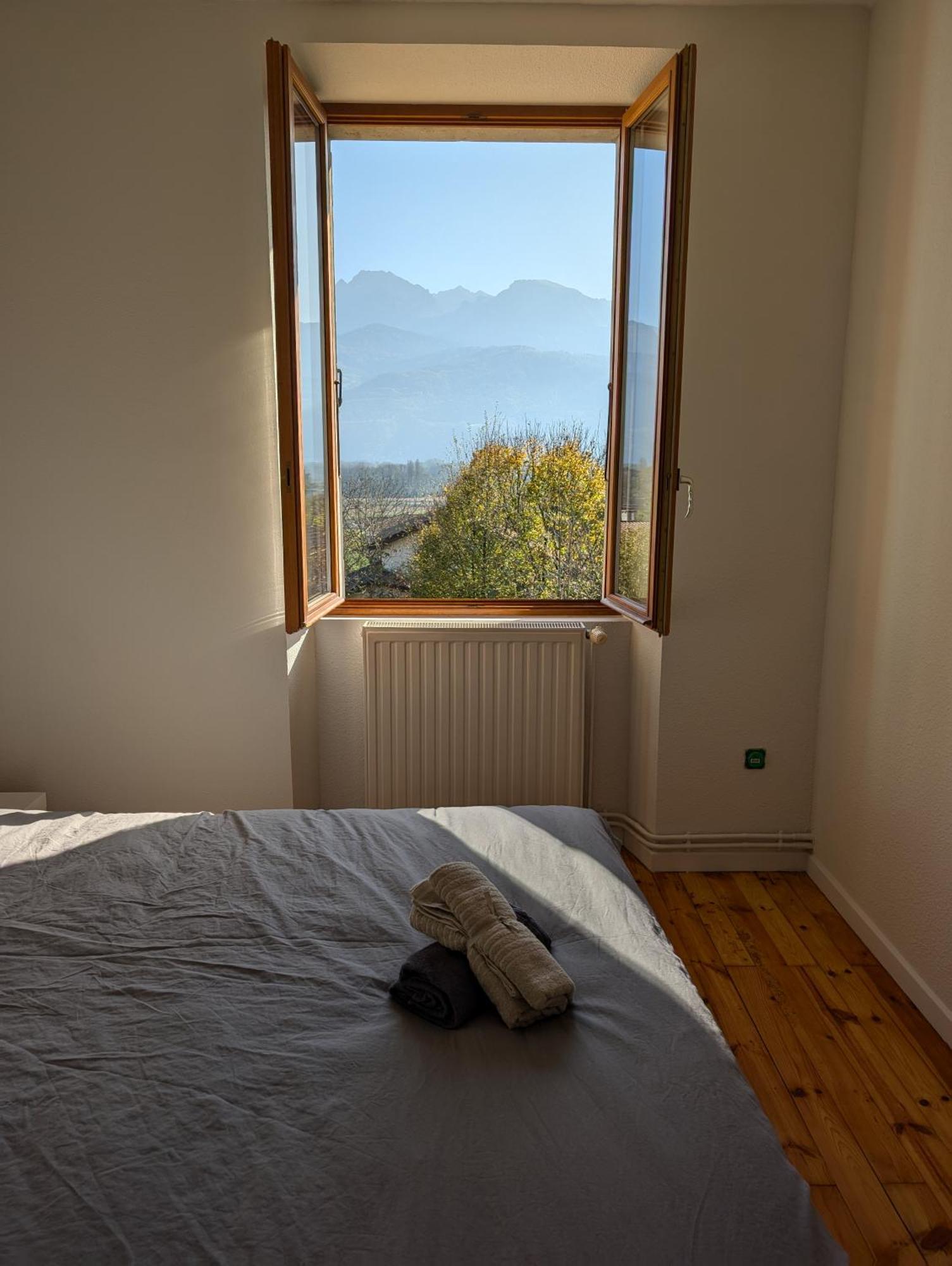Appart 65M2 Avec 2 Chambres Dans Ferme Renovee - Parking Gratuit - Grande Vue Montagnes Montbonnot-Saint-Martin Exteriör bild